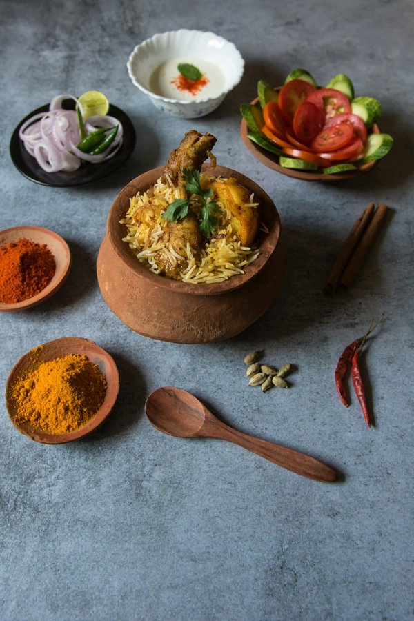 Quels conseils pour un parfait biryani indien riche en saveurs et épices ?
